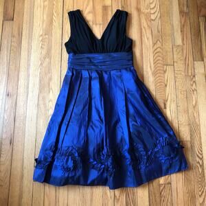 Willow Glenn New York EUC Black Blue Fit Flare Sleeveless Cocktail Dress Size 8P
